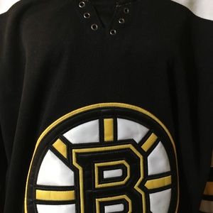 Boston Bruins hockey jersey